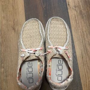 Hey Dude Wendy Slip one